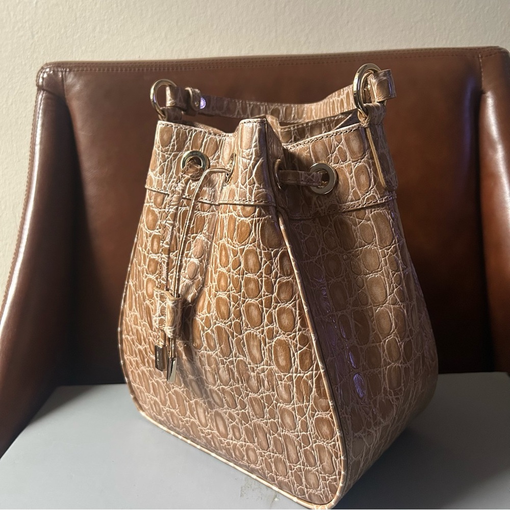 Brahmin Melinda Timeless Taupe Bayem Bucket Crossbody - Picture 6 of 10